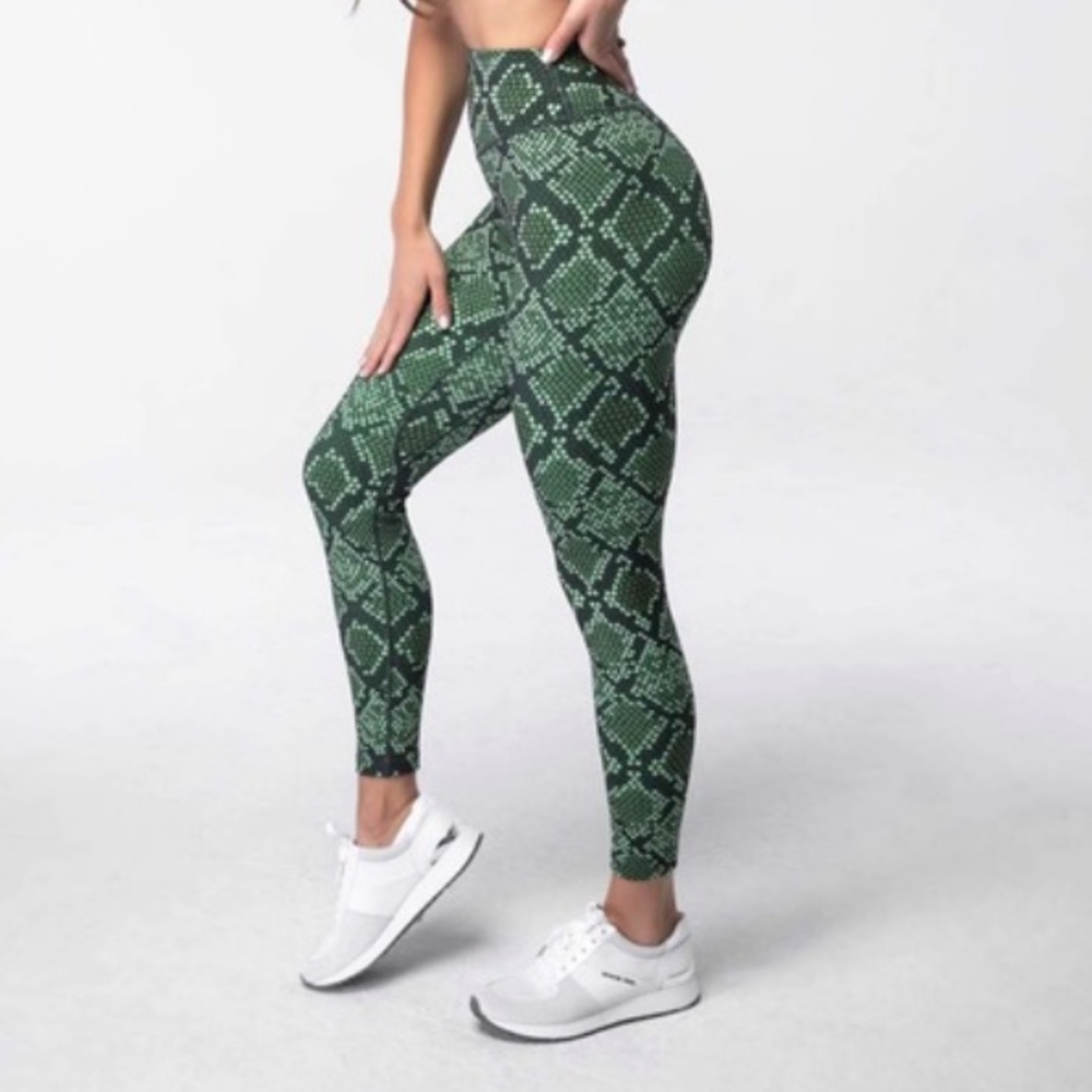 Balance athletica ascend legging